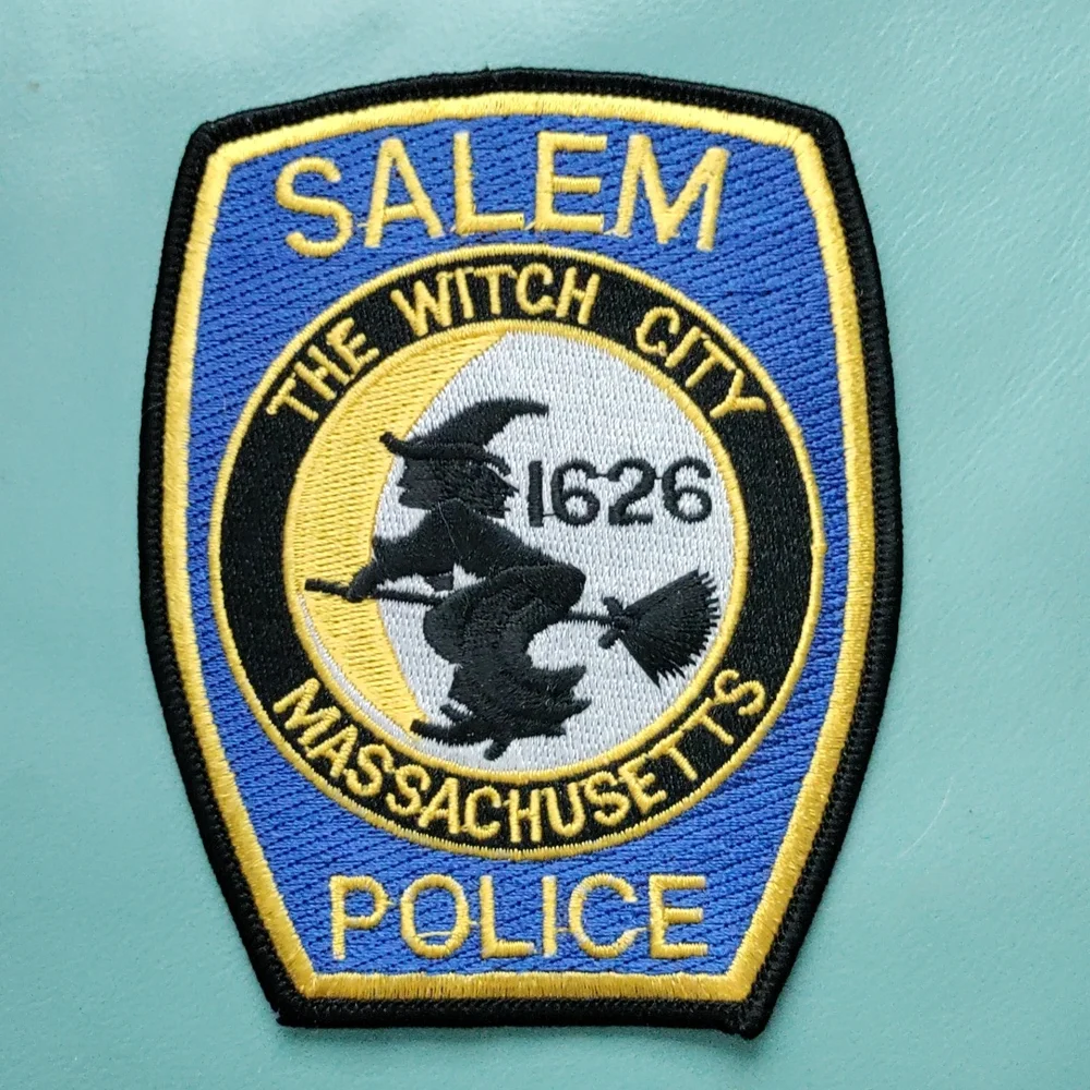SALEM🧹 WITCH🧙♀️🪄PATCH💫BIG POLICE PATCH 1626🧹THE WITCH CITY MASSACHUSETTS - Picture 1 of 5